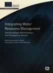 Integrating water resources management : interdisciplinary methodologies and strategies in practice /
